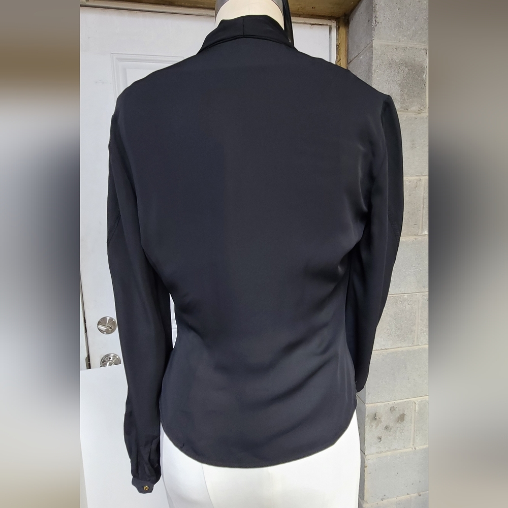 Silk blouse - Picture 2 of 9